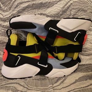 Nike Colorfull Sneakers With Straps